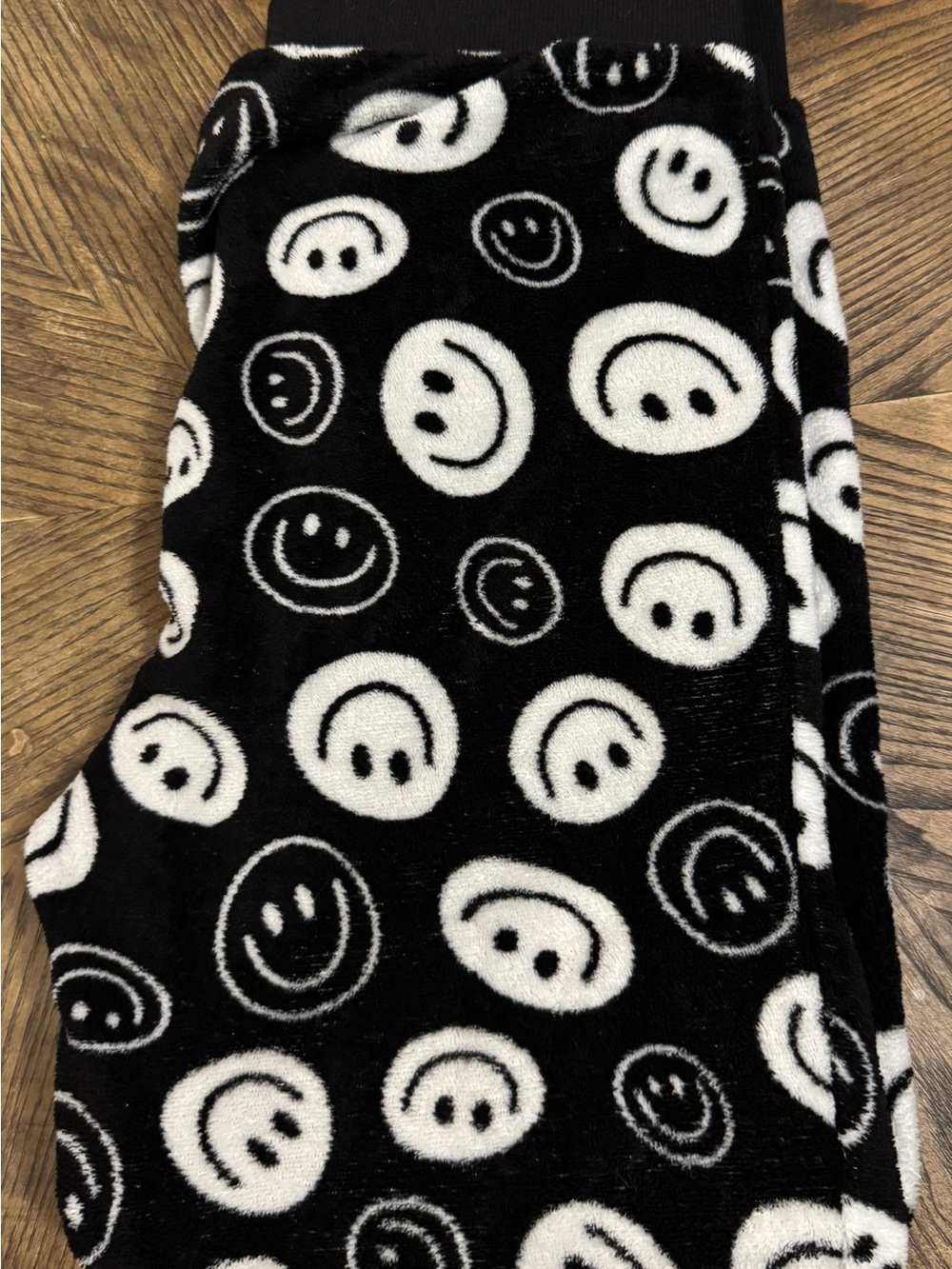 Black Smiley Fleece Pajama Bottoms - Cozy Women's Sleep Pants